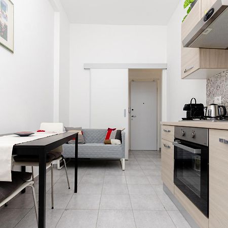 Vivimihome - Crespi House A 3 Minuti Dalla Metro Мілан Екстер'єр фото