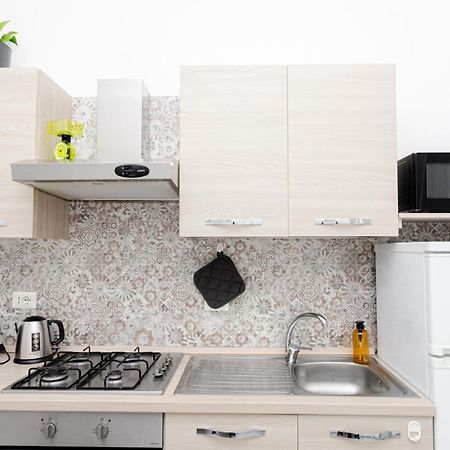 Vivimihome - Crespi House A 3 Minuti Dalla Metro Мілан Екстер'єр фото